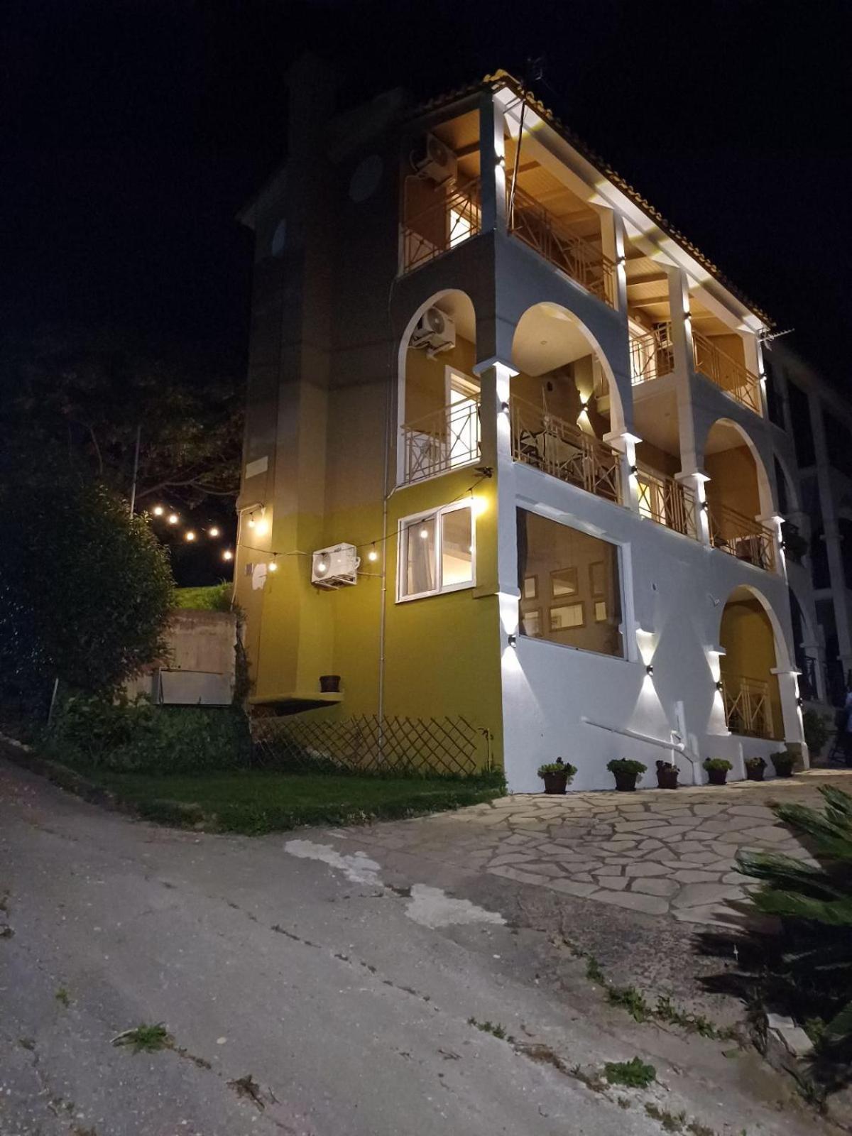 Il Tramonto Apartments 2 Kanali  Luaran gambar